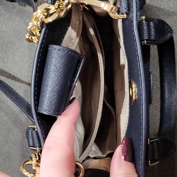 Michael Kors Purse - Picture 9 of 17